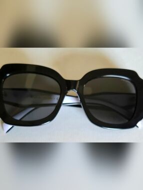Prada Hard To Find SPR 16YS Sunglasses!